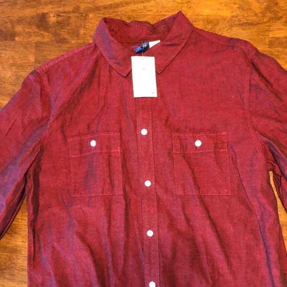 Comfortable casual button down - Picture 3 of 4